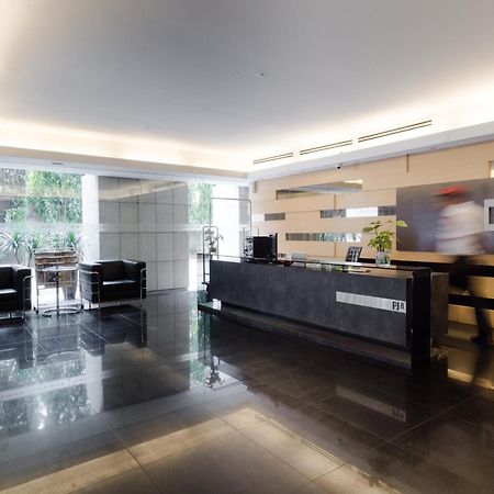 Pj8 Service Suites By Airhost Petaling Jaya Exterior photo