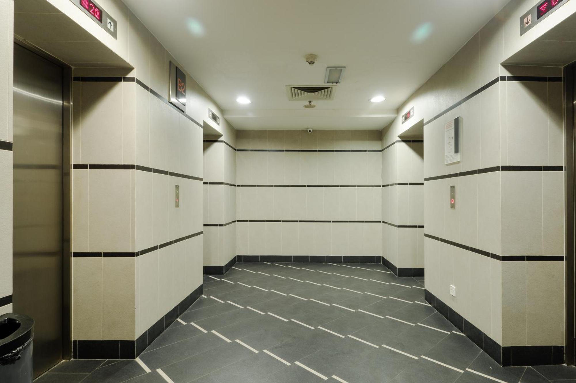 Pj8 Service Suites By Airhost Petaling Jaya Exterior photo